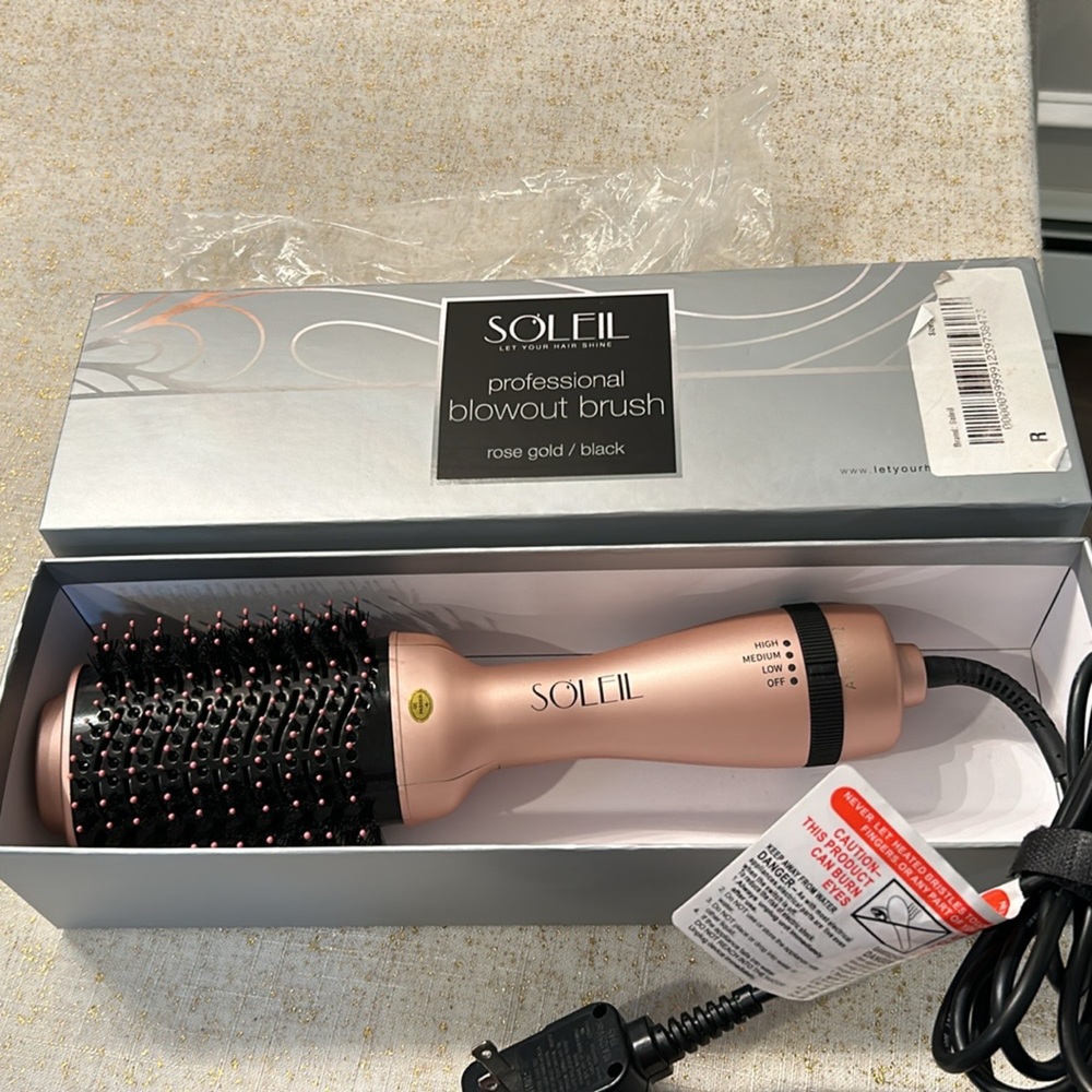 SOLEIL Professional Blowout Brush Rose Gold. Model L40HDBR-M39